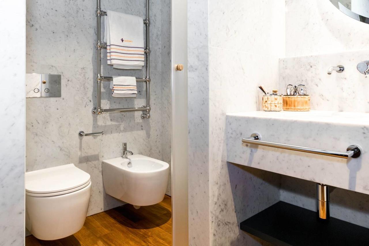 Joivy Luxurious Apt For 4 Near Duomo And Galleria Vittorio * Milan